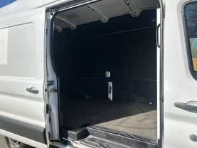 2018 Ford Transit 250 Van - Image 10