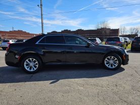 2018 CHRYSLER 300