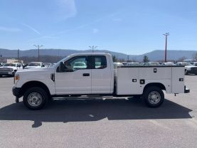 2020 FORD F250 SUPER DUTY SUPER CAB 8FT KNAPEIDE SERVICE BED TRUCK SERVICE/UTILITY TRUCKS V8, FLEX FUEL, 6.2 LITER XL PICKUP 4D 8 FT - Eddies Auto Sales