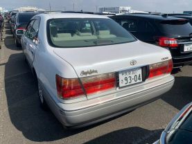 2000 TOYOTA CROWN SEDAN 2JZ-FSE ROYAL SALOON