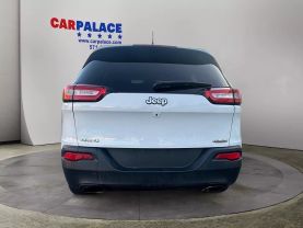 2018 Jeep Cherokee Latitude Plus Sport Utility 4d - Image 4