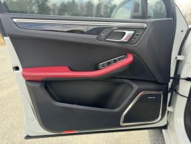 2018 PORSCHE MACAN SUV V6, TWIN TURBO, 3.6 LITER TURBO SPORT UTILITY 4D