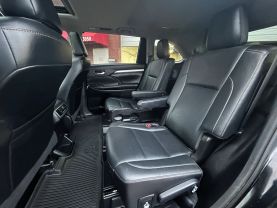 2017 TOYOTA HIGHLANDER SUV V6, 3.5 LITER XLE SPORT UTILITY 4D
