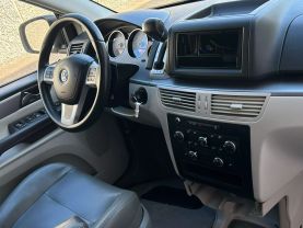 2012 VOLKSWAGEN ROUTAN PASSENGER - AUTOMATIC - Dart Auto Group