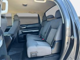 2015 TOYOTA TUNDRA CREWMAX