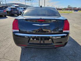 2018 CHRYSLER 300