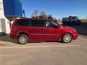 2015 CHRYSLER TOWN & COUNTRY VAN V6, 3.6 LITER TOURING MINIVAN 4D