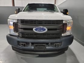 2017 Ford F250 Super Duty Crew Cab - - Image 8