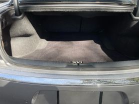 2017 CHRYSLER 300 SEDAN V6, 3.6 LITER 300C SEDAN 4D