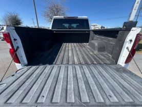 2019 Chevrolet Silverado 1500 Crew Cab Lt Pickup 4d 5 3/4 Ft - Image 21