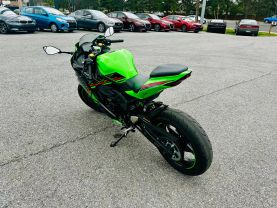 2023 KAWASAKI ZX400SPFNL NINJA ZX-4RR KRT SPORTBIKES - -
