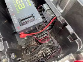 2024 BINTELLI 4 PASSENGER LIFTED - - -