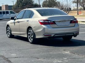 2017 HONDA ACCORD SEDAN - AUTOMATIC - Dart Auto Group