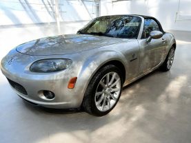 2006 MAZDA MX-5 MIATA CONVERTIBLE 4-CYL, 2.0 LITER CONVERTIBLE 2D