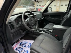 2011 JEEP LIBERTY SUV V6, 3.7 LITER SPORT SUV 4D