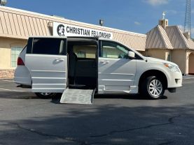 2012 VOLKSWAGEN ROUTAN PASSENGER - AUTOMATIC - Dart Auto Group