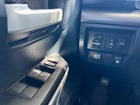 2015 TOYOTA TUNDRA CREWMAX