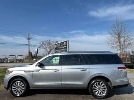 2022 Lincoln Navigator L Standard Sport Utility 4d - Image 3