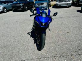 2022 YAMAHA YZF-R7 SPORTBIKES - -