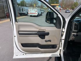 2019 FORD F350 SUPER DUTY CREW CAB 8FT KNAPHEIDE SERVICE BED TRUCK SERVICE/UTILITY TRUCKS V8, FLEX FUEL, 6.2 LITER XL PICKUP 4D 8 FT - Eddies Auto Sales