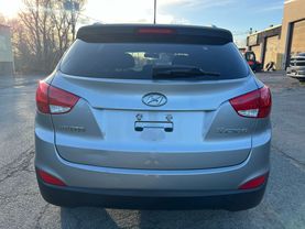 2012 HYUNDAI TUCSON SUV 4-CYL, PZEV, 2.4 LITER GLS SPORT UTILITY 4D