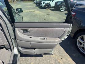 2004 TOYOTA AVALON
