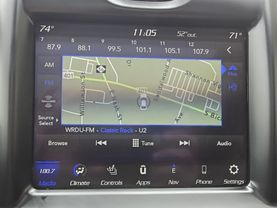 2022 Chrysler 300300s V6 Sedan 4d - Image 21