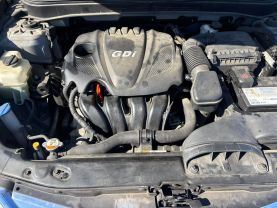 2013 Hyundai Sonata - Image 17
