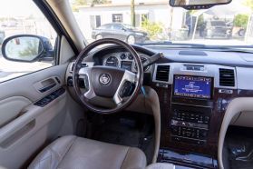 2013 CADILLAC ESCALADE SUV V8, FLEX FUEL, 6.2 LITER PREMIUM SPORT UTILITY 4D