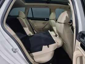 2013 Volkswagen Jetta Sportwagen - - Image 24