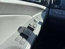 2013 Hyundai Sonata - Image 15