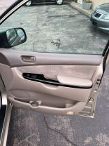 2005 TOYOTA SIENNA VAN V6, 3.3 LITER LE MINIVAN 4D