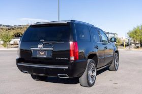 2013 CADILLAC ESCALADE SUV V8, FLEX FUEL, 6.2 LITER PREMIUM SPORT UTILITY 4D