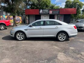 2011 Ford Taurus - Image 9