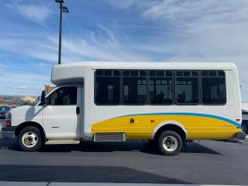 2014 CHEVROLET EXPRESS COMMERCIAL CUTAWAY CUTAWAY V8, FLEX FUEL, 6.0 LITER 4500 CUTAWAY VAN 2D - The Auto Lot