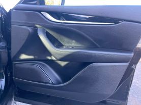 2017 Maserati Levante - Image 36