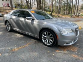 2017 CHRYSLER 300 SEDAN V6, 3.6 LITER 300C SEDAN 4D