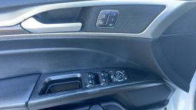 2018 Ford Fusion - Image 12