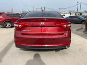 2016 HYUNDAI SONATA SEDAN 4-CYL, PZEV, 2.4 LITER SE SEDAN 4D at Motors On Wheels - used car dealership in Houston, Texas.