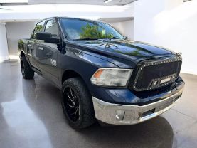 2014 RAM 1500 CREW CAB PICKUP V8, HEMI, 5.7 LITER SLT PICKUP 4D 5 1/2 FT