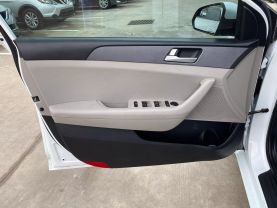 2017 HYUNDAI SONATA SEDAN 4-CYL, PZEV, 2.4 LITER SE SEDAN 4D at Motors On Wheels - used car dealership in Houston, Texas.