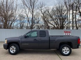 2010 CHEVROLET SILVERADO 1500 EXTENDED CAB PICKUP V6, 4.3 LITER WORK TRUCK PICKUP 4D 6 1/2 FT