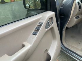 2008 NISSAN FRONTIER CREW CAB PICKUP V6, 4.0 LITER SE PICKUP 4D 5 FT