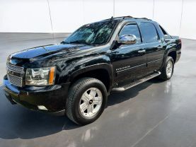 2011 CHEVROLET AVALANCHE SUV V8, FLEX FUEL, 5.3 LITER LT SPORT UTILITY PICKUP 4D 5 1/4 FT