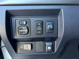 2017 TOYOTA TUNDRA CREWMAX