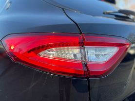 2017 Maserati Levante - Image 12