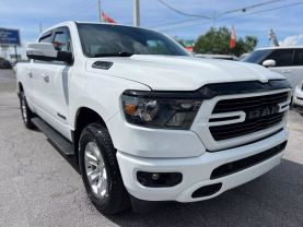 2020 RAM 1500 CREW CAB PICKUP V8, HEMI, 5.7 LITER BIG HORN PICKUP 4D 5 1/2 FT
