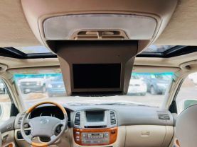 2004 LEXUS LX