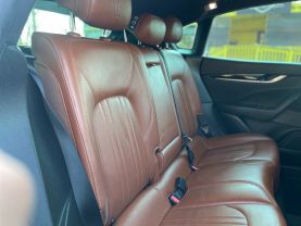 2017 Maserati Levante - Image 31
