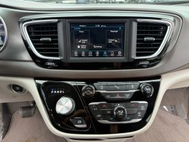 2020 CHRYSLER VOYAGER VAN V6, 3.6 LITER LX MINIVAN 4D